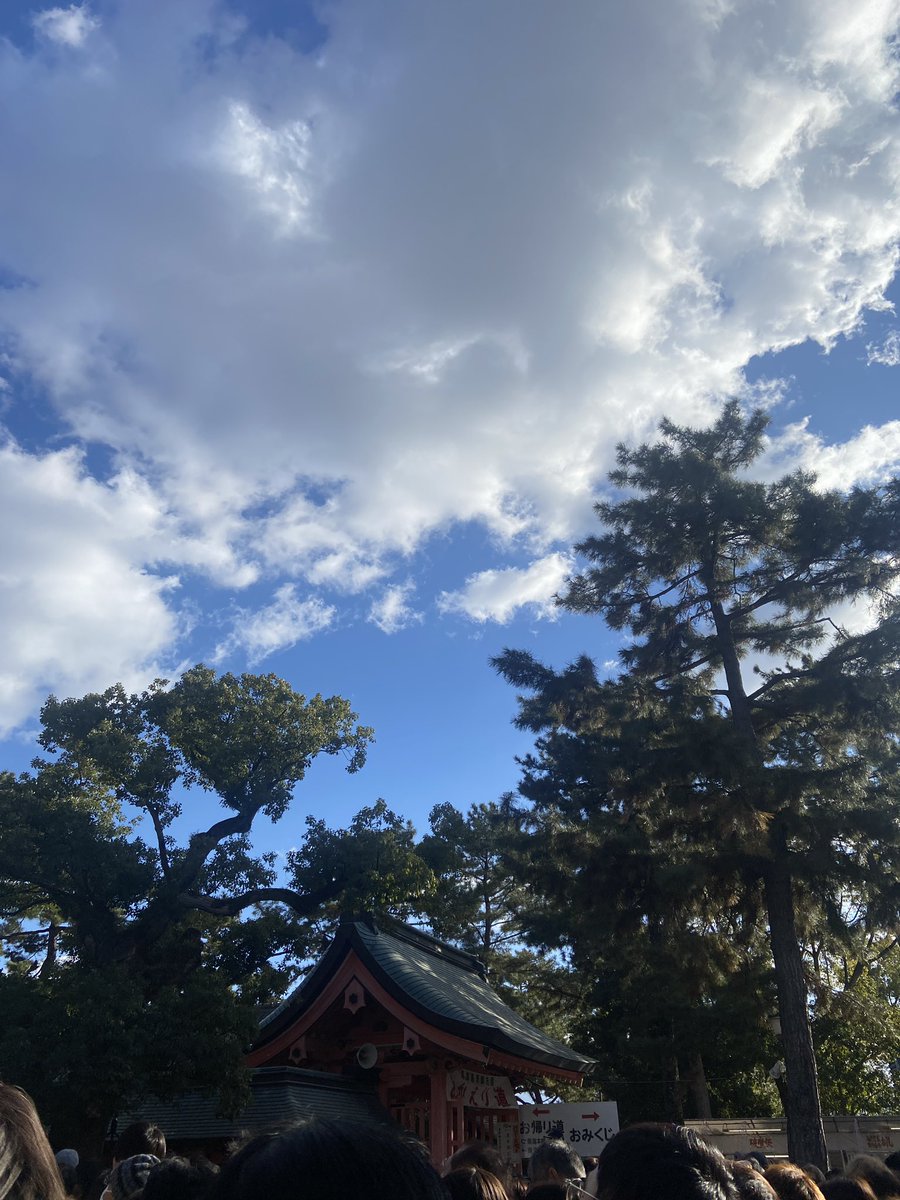 Bluedie2021's tweet image. BLUEDIEは1/24㈯に出演！

1/24＆25  新大久保アースダム
ROCK A GO GO 企画 “冬の東京ロックンロール万博2026 ”
OPEN 13:00 / START 13:30
前売 ¥4000 / 当日 ¥4500(+1ドリンク)
2日通し券 ¥7000(各日+1ドリンク)
※1/24(土)予約：tiget.net/events/451742
※二日間通し券：tiget.net/events/451744