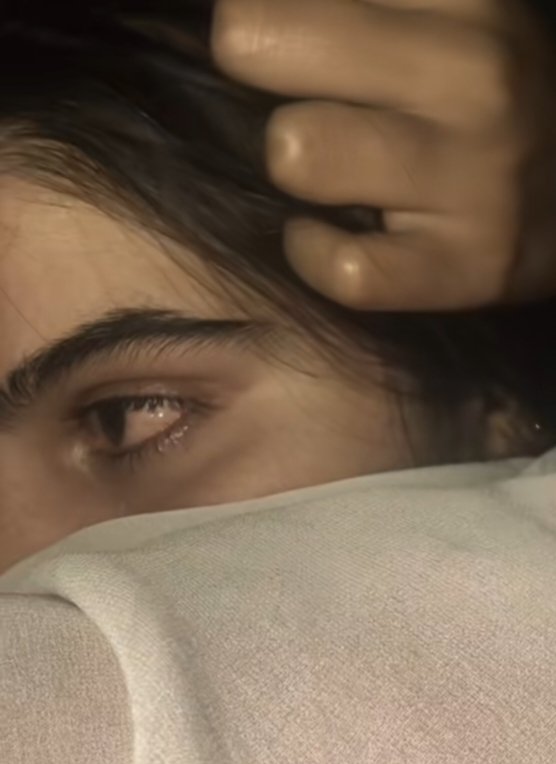 کچھ اذیتوں کو سنبھال کر رکھ لینا چاہیے 
تاکہ ان اذیتوں کو بھول کر آپ دربارہ کسی رنگین خواب پر یقین نہ کر سکیں ...🥹😏
#قومی_زبان 
Good night X mate's 😴💤🥱