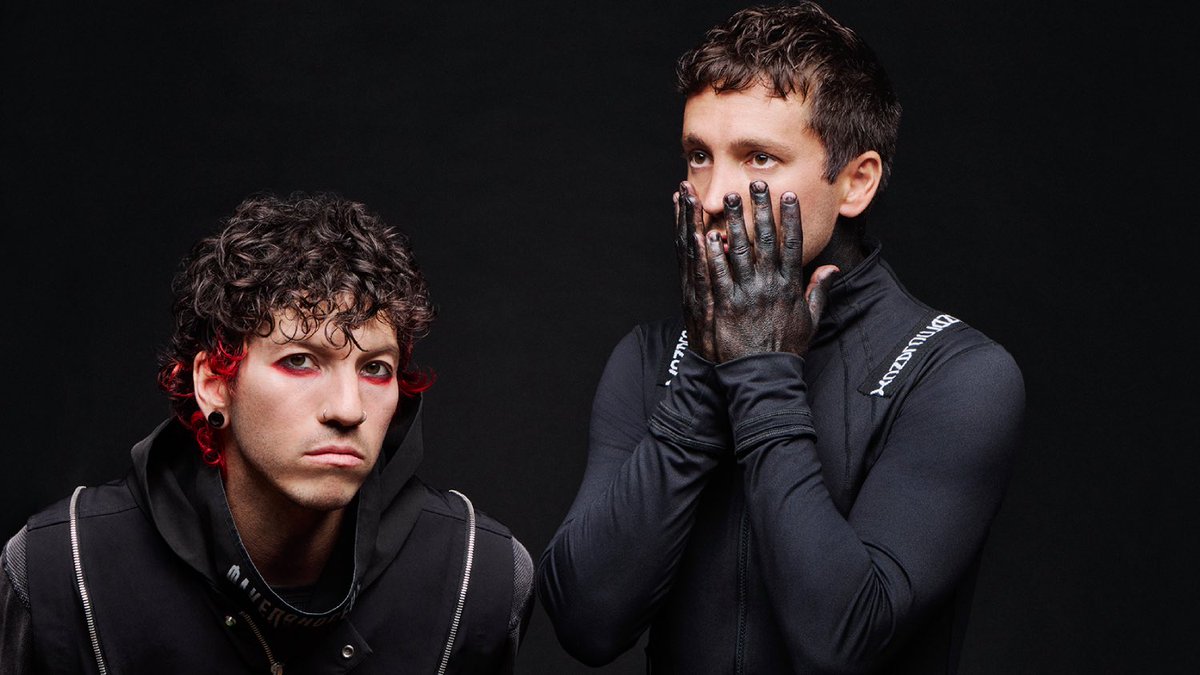 TRAPD88R's tweet image. WE FINALLY GOT THE PICTURE OH MY GOD