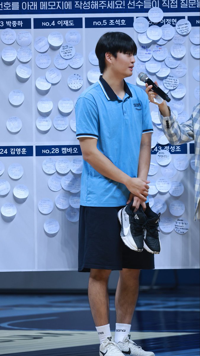 8ightprotector's tweet image. 내 8번 생일 축하해 🥳
다정한 하루 보내🍀🍀