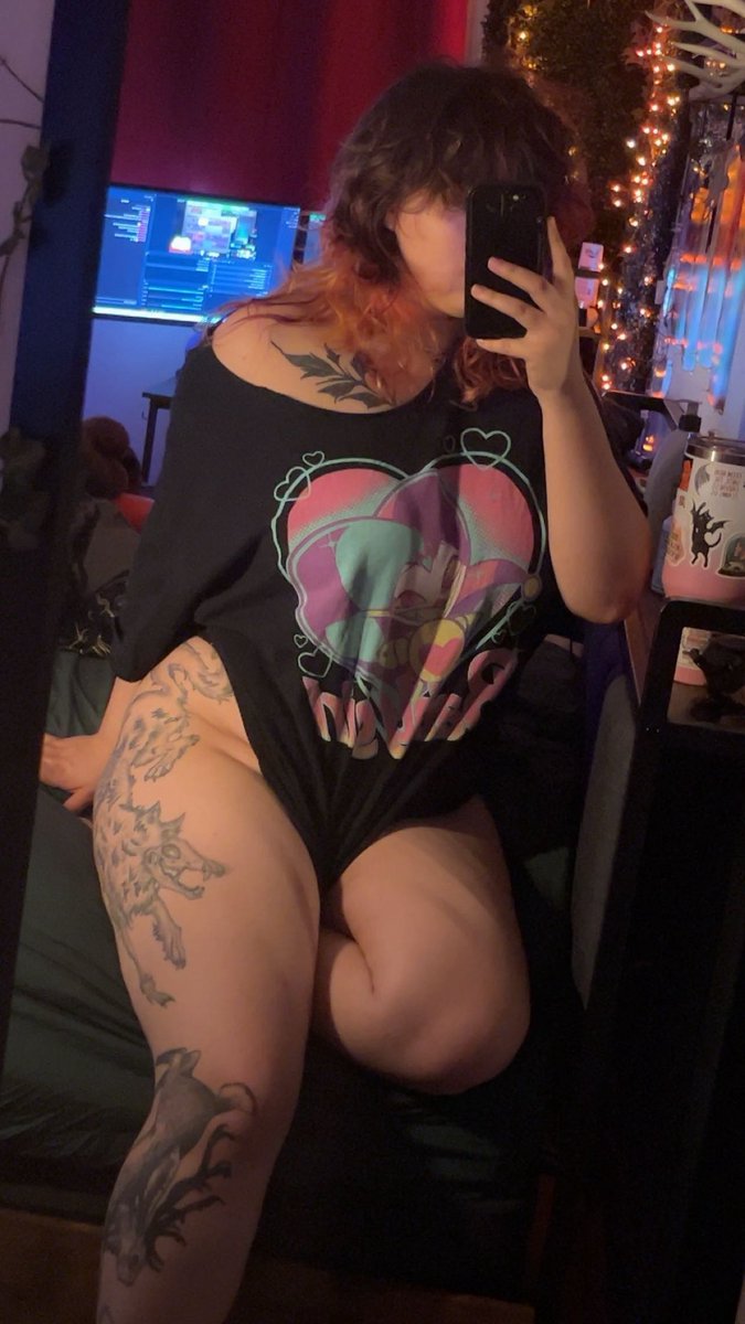 Comfy in bed 🥰