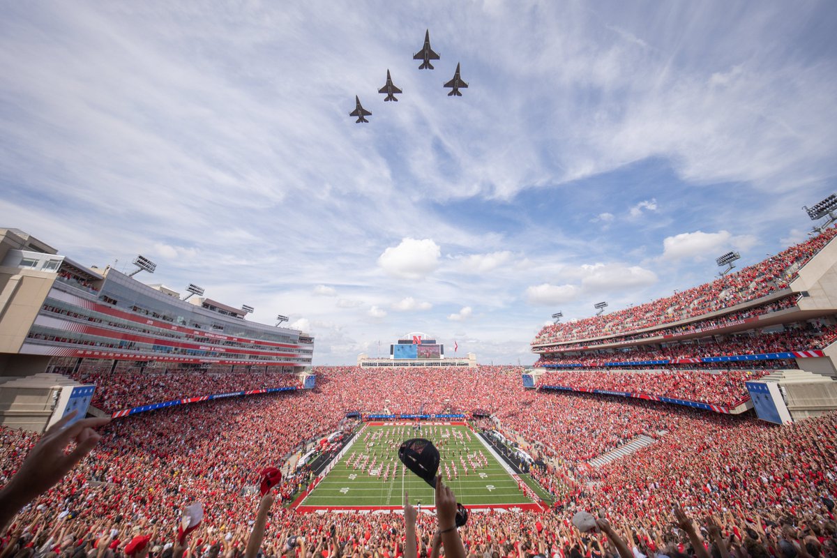 GitRDoneLarry's tweet image. The Git-R-Done Golf Classic is back!

Larry the Cable Guy will host the 15th annual Git-R-Done Golf Classic on May 31 – June 1, 2026, and this year’s celebration is bigger than ever.

The two-day charity event kicks off with the Git-R-Done Gala right on the field at Memorial