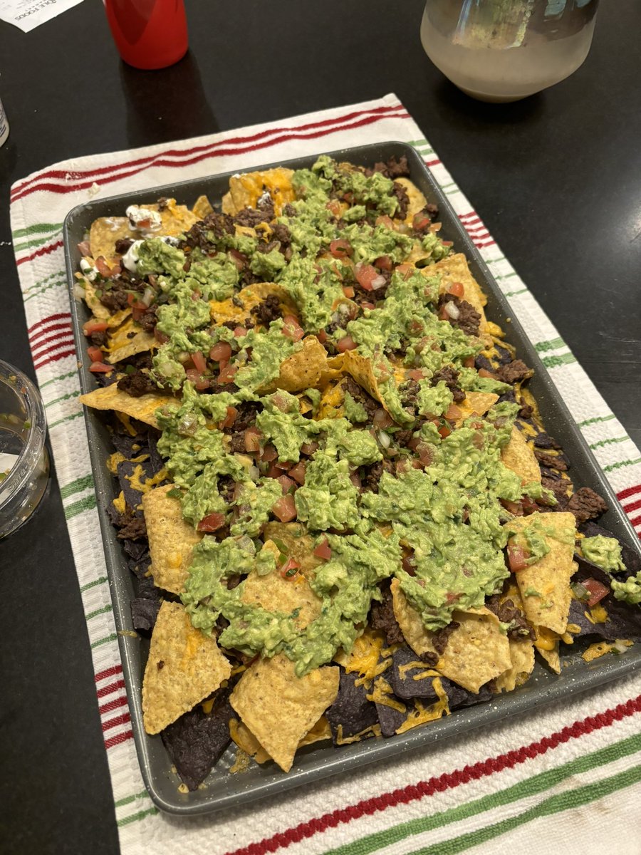 ham__will's tweet image. 3 years ago my New Year’s resolution was to cook as much food at home and stop eating out. 

Genuinely this was the best decision I have ever made.

For anyone looking to improve their health, this is a great place to start.