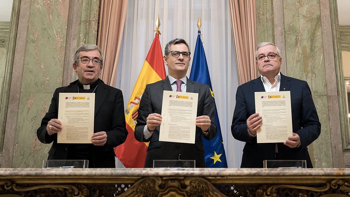 ⛪️#VÍCTIMAS El Gobierno y la Iglesia llegan a un acuerdo para la reparación y reconocimiento de las víctimas de abusos sexuales

🗣️Luis Herrero entrevista a Manuel Barbero, presidente de la Asociación "Mans Petites" y padre de una víctima 

📻 #EsHERRERO esradio.libertaddigital.com