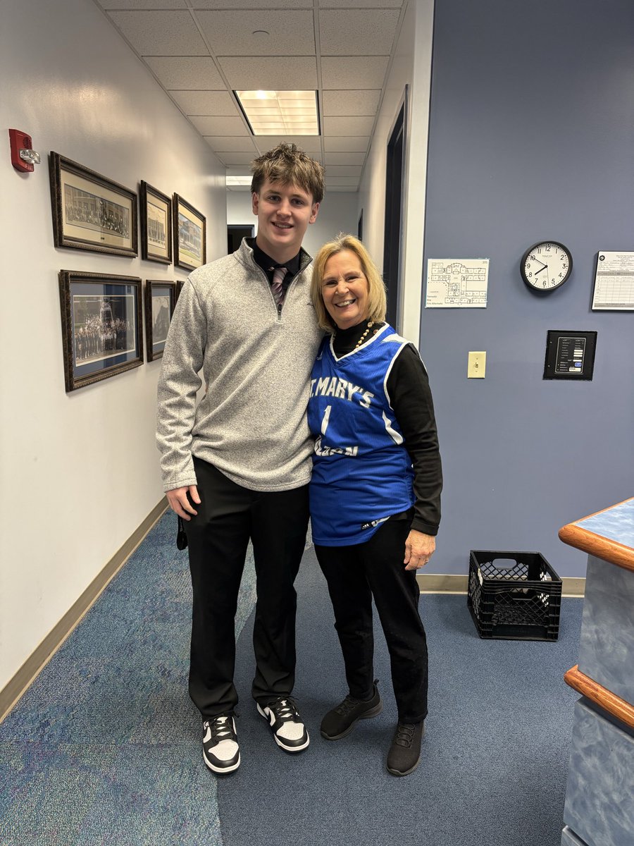 ColganBB's tweet photo. For home games our seniors give out their old jerseys to staff members that have had a positive influence in their life! Thank you for all that you do for our student-athletes!!
#TheColganWay βοΈππ https://t.co/m7F0CWEED2
