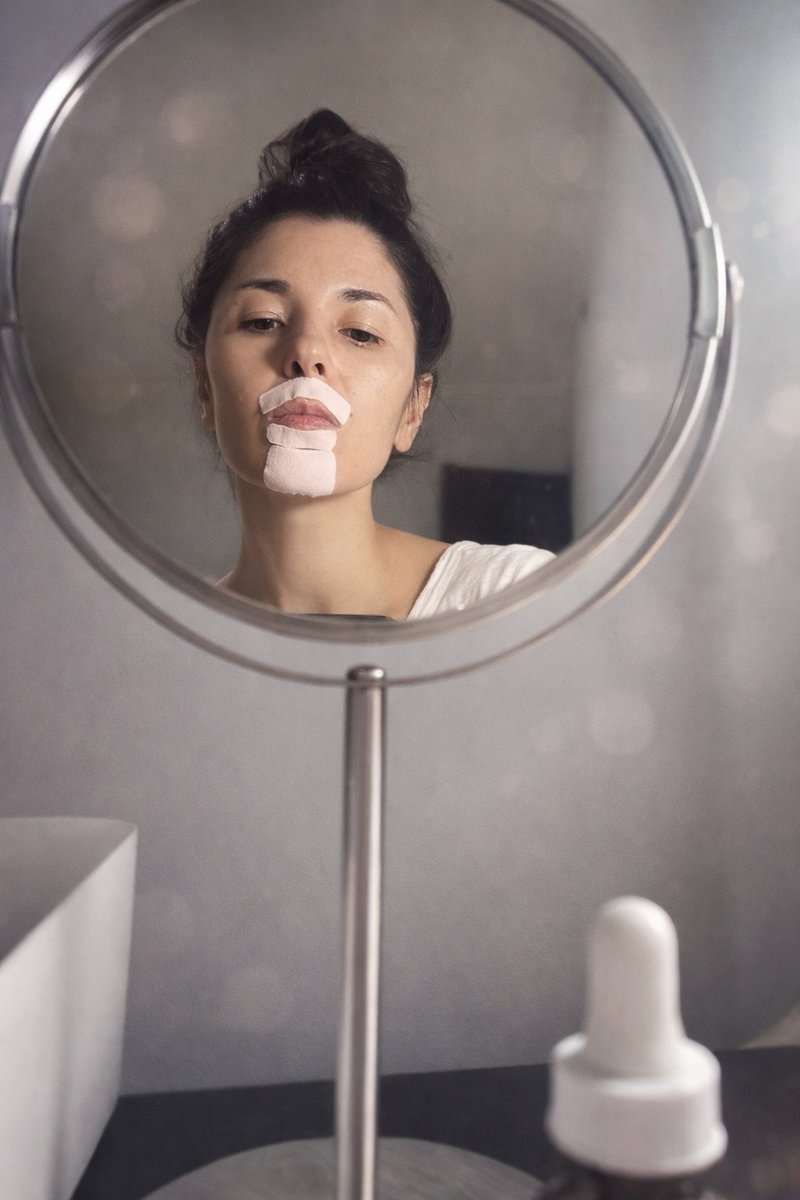 TimelesssTouch's tweet image. Facial tension is not cosmetic.
It’s adaptive.
The face learns how to survive stress.