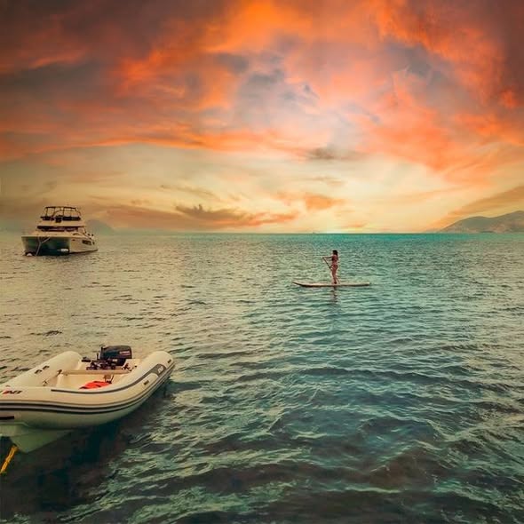 AbInflatables's tweet image. The Navigo VS line is the most spacious fiberglass RIB on the market. Ready for whatever comes its way, this is the ideal tender for a day trip to the beach, an adventurous morning of snorkeling, or simply transporting family and friends in style. 
#abinflatables #boating #rhib