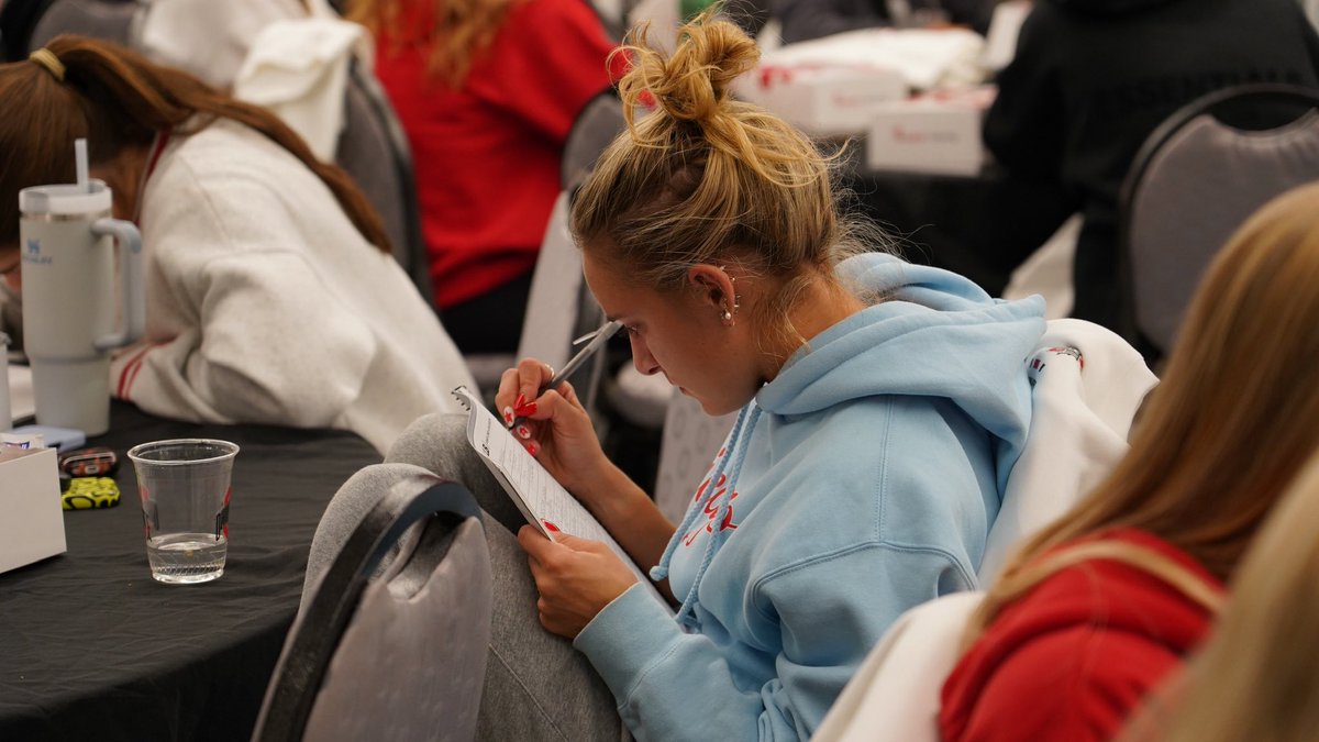 The Eugene D. Smith Leadership Institute tweet media