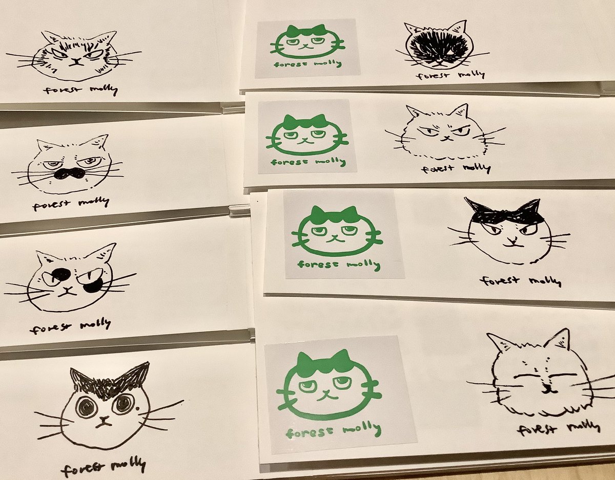 新刊のイラスト本にはサインとネコちゃんを手描きしてます。お気に入り