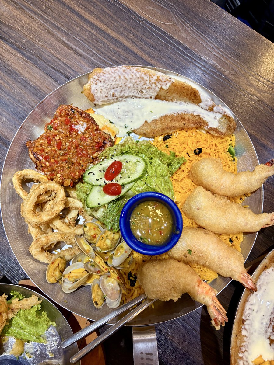 Everyday is cheat day 🥱🥱

#seafood