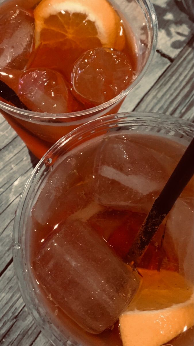 cellophase's tweet image. mba lele gabisa pake sepeda BJIR GALAU AJA GW HARUS EFFORT. tapi gapapa, Sempol 🫶🏻 es teh 🫶🏻 sate usus 🫶🏻