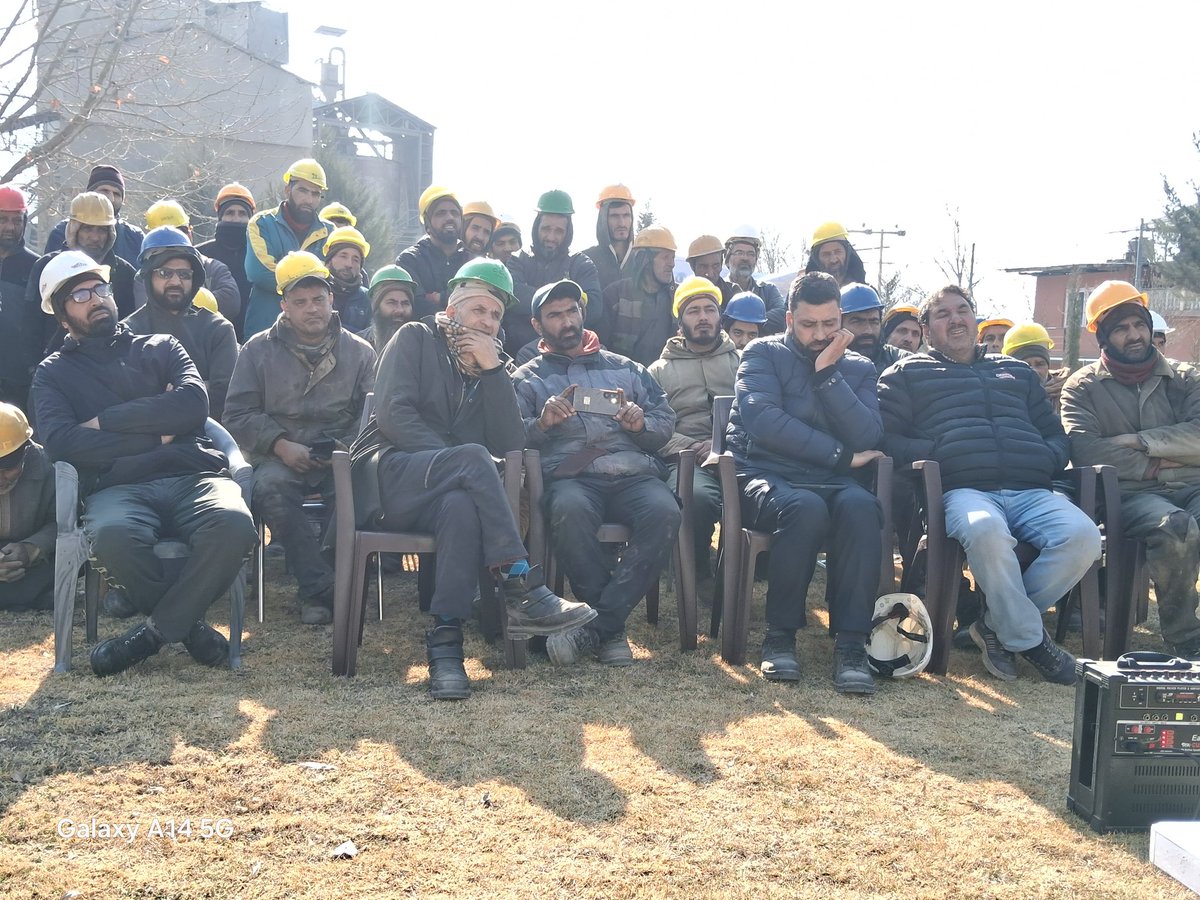 Assistant Labour Commissioner Pulwama tweet media
