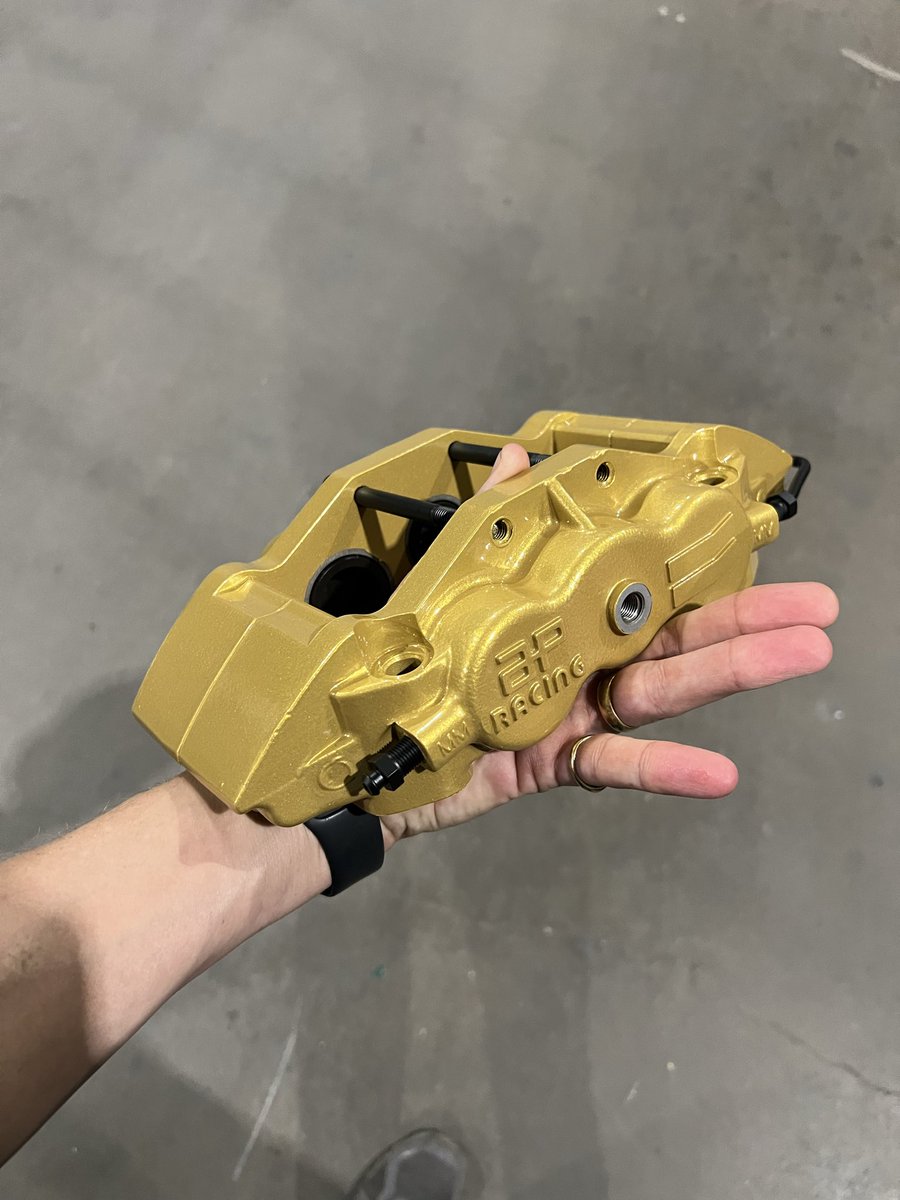 randpllc's tweet photo. AP Racing brakes done in metallic gold with matte black letters and black cerakoted hardware, bleeders, and crossover tubes!
#powdercoating #polishing #ceramicpolishing #ceramiccoating #rims #dallas #dfw #restoration #chevy #lugnuts #production #refinishing #jeep #harley #wheel https://t.co/C5ArFym1U1