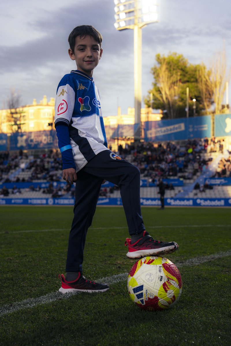 🤩 Aquest diumenge torna el 𝐱𝐮𝐭 𝐝𝐞𝐥 𝐦𝐢𝐠 𝐝𝐞𝐥 𝐜𝐚𝐦𝐩!

👀 Vols ser el protagonista al descans del #SabadellMarbella? ⚽️

👉🏽 RT i m’agrada a aquest tuit per a participar i dissabte anunciarem als dos guanyadors

🎁 Premi cortesia de Kisamba

#AMQM