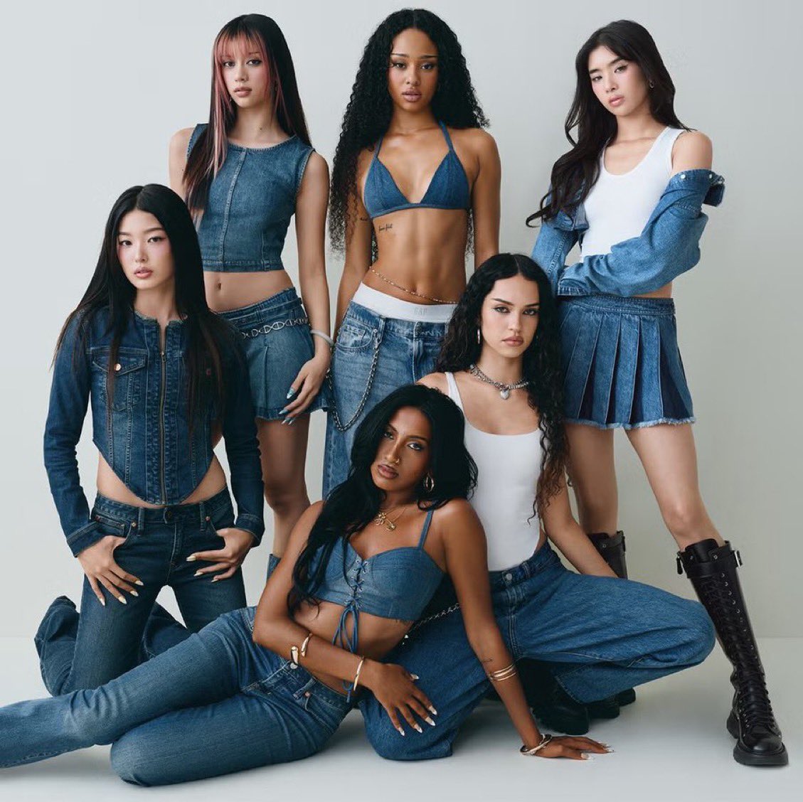 katvanzini's tweet image. this is what a real girl group looks like