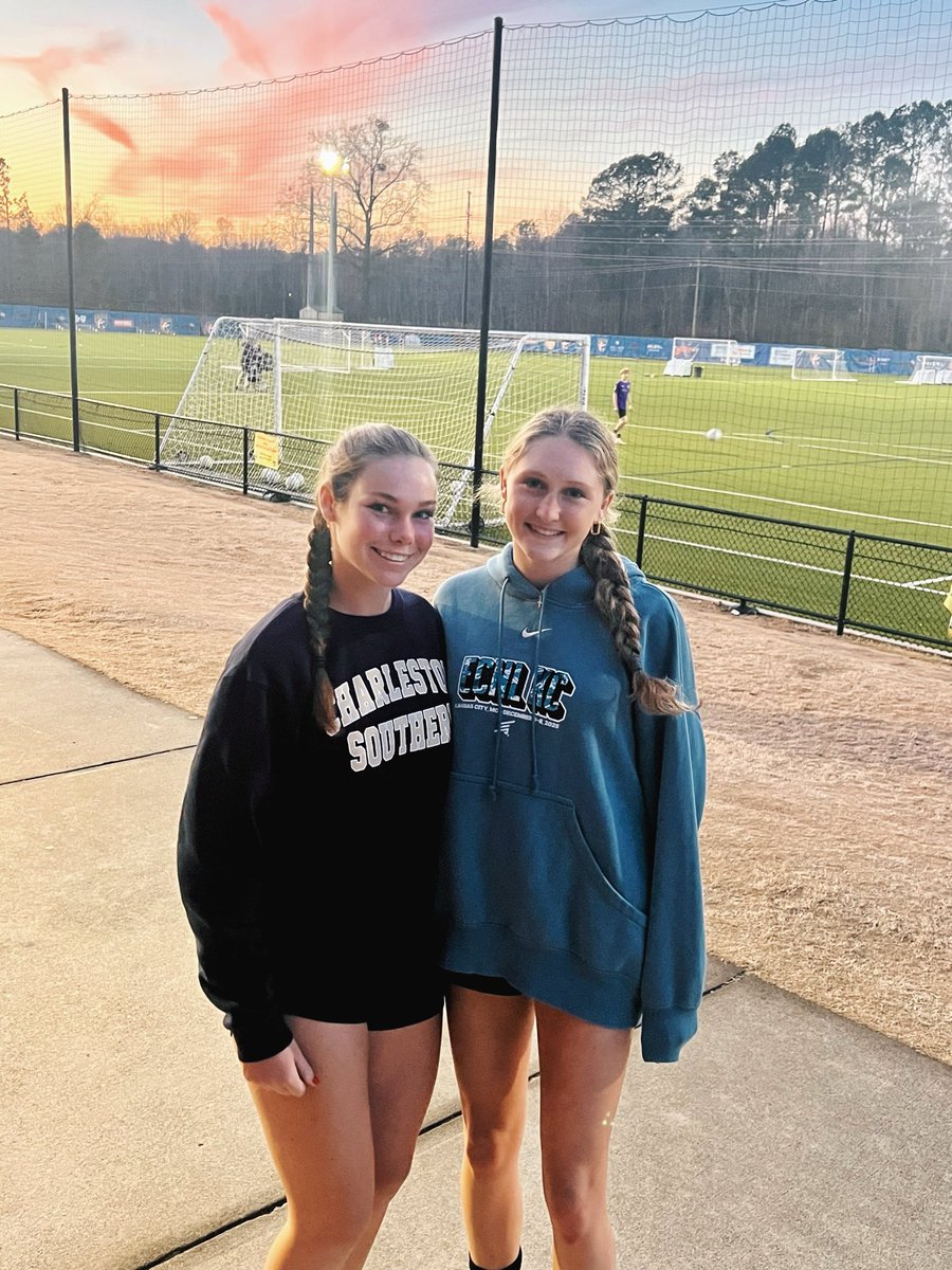 Mackenziec2026's tweet photo. Last ever club practice last night! So bittersweet! Can’t wait for the @ECNLgirls Florida Showcase this weekend!! https://t.co/tfW1JSU8Ny