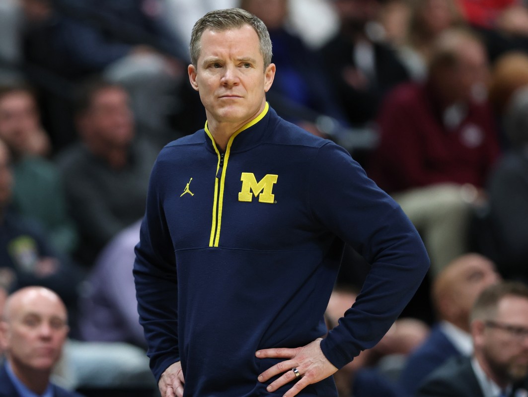 Chillindamos1's tweet image. Dusty May is 41-10 at Michigan so far.

His .804 overall win% and .750% in B1G play are both the best in Michigan program history, and

He's the first coach in 100 years with a .700+ win%.

Safe to say the May era is off to a great start.