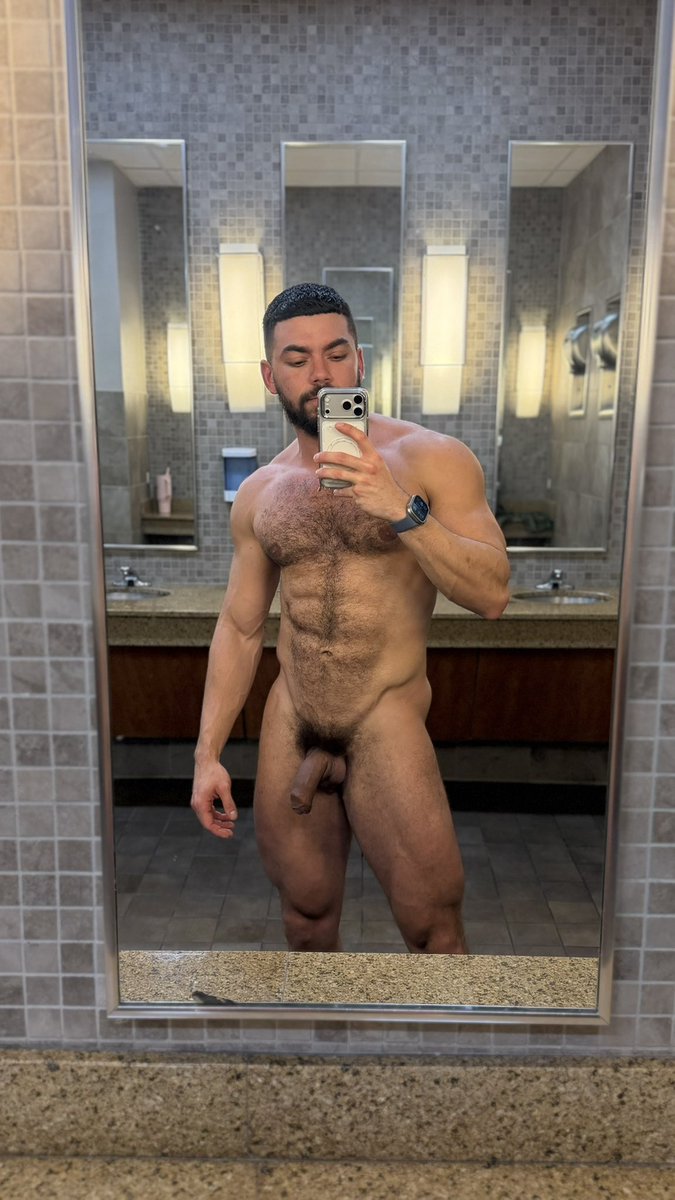 felipe eduardo 👽 (LA 04/14-21) tweet media