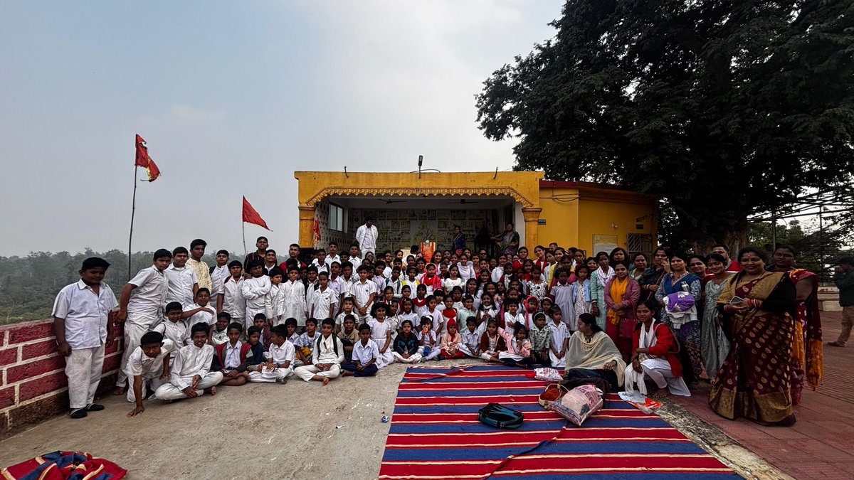 sathyasaiodisha's tweet photo. Loving Sairam..
With the blessings of Bhagawan Sri Sathya Sai Baba, Khordha Samithi of Khordha District organised a Bal Vikas Picnic on 4th January 2026 at the Jariput Hanuman Temple premises, Khordha.
#balvikash
#Khordha
-Media Team https://t.co/BXCQmSZc9Y
