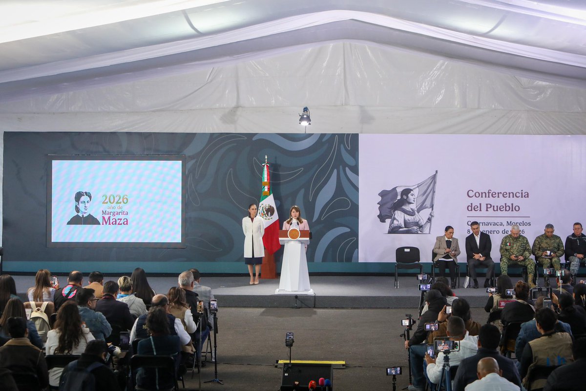 Damos la bienvenida en Morelos a nuestra Presidenta <a href="/Claudiashein/">Claudia Sheinbaum Pardo</a>. 

Sostuvimos una reunión clave para alinear nuestra estrategia estatal con los 4 ejes de seguridad nacional. La inteligencia, la coordinación y la atención a las causas son la base para recuperar la paz.