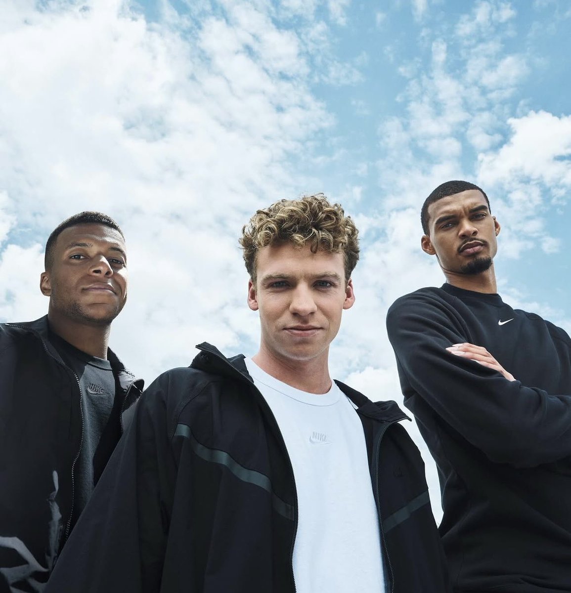 Media_FrenchRap's tweet image. On se rend pas compte de la chance d’avoir autant de génie français dans différent sport 😳

⚽️ : Mbappé 
🏊 : Marchand 
🏀 : Wembanyama 
🏓 : Frère Lebrun 
🤼‍♀️ : Gane / Imavov 
🥋 : Riner
🏉: Dupont 
🏎️ : Hadjar