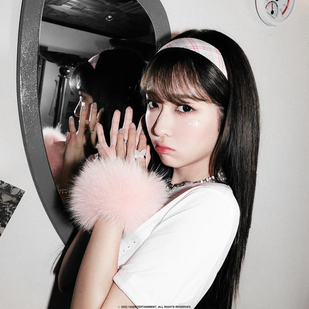 MADEIN ミユ まとめ売り MADEIN ミユ、誕生日おめでとう🎉🎂🎊 03年1月9日生まれ。幼い頃、 IU