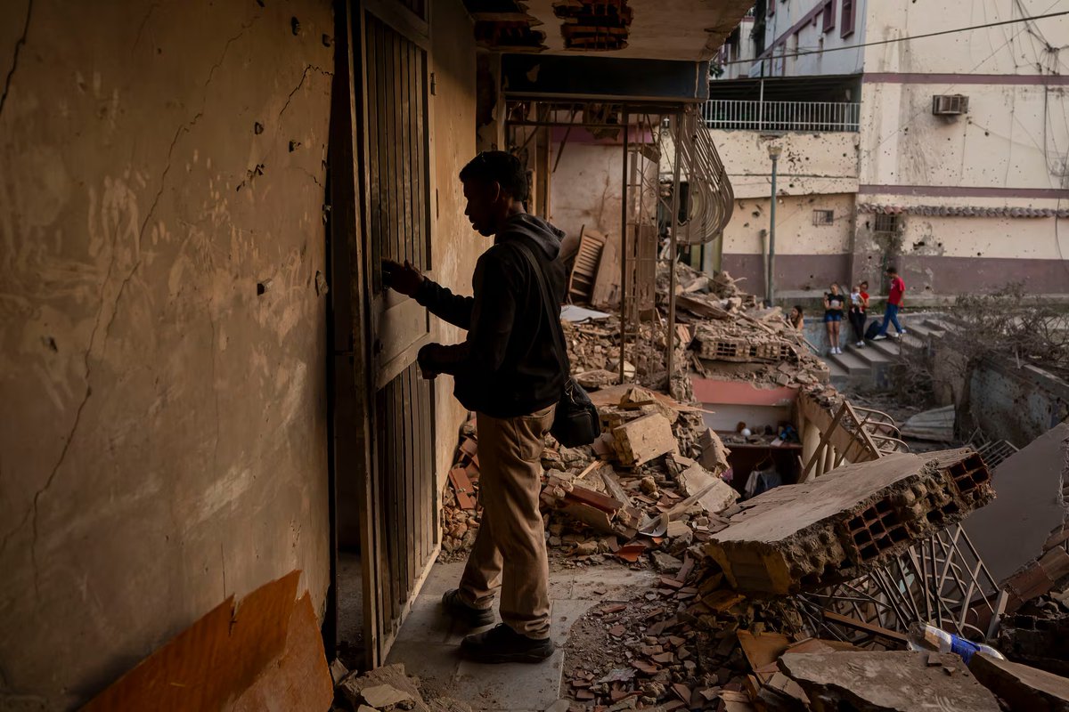 BrunoRguezP's tweet image. Sentidas condolencias al pueblo y Gobierno de #Venezuela por los militares y civiles asesinados durante la vil agresión militar estadounidense y secuestro del Presidente Nicolás Maduro y su esposa.

Nuestra solidaridad con sus familiares y allegados.

El ataque del gobierno de…