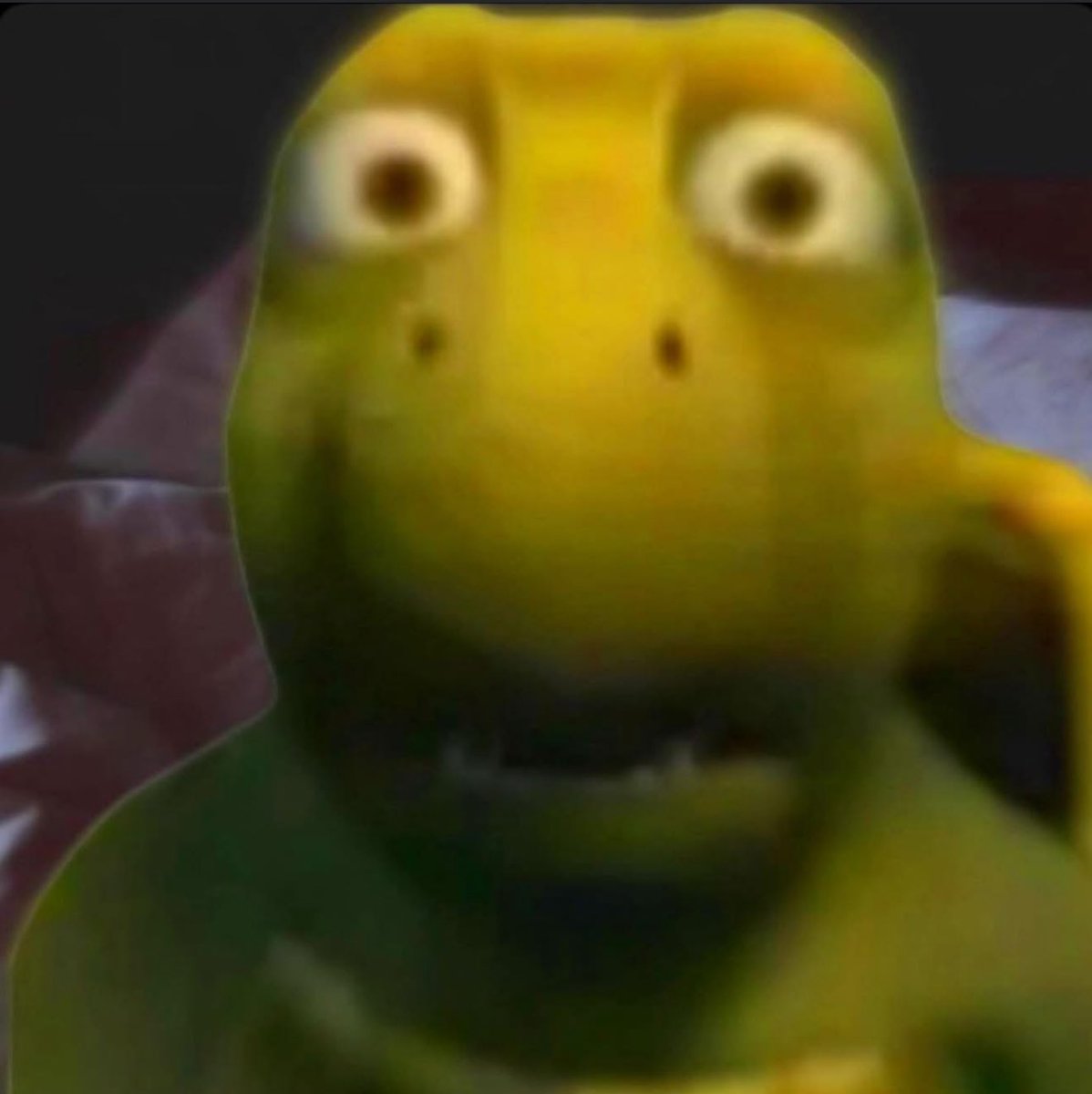 Cuando estás en la cama estirandote y se te empieza a tensar el gemelo: