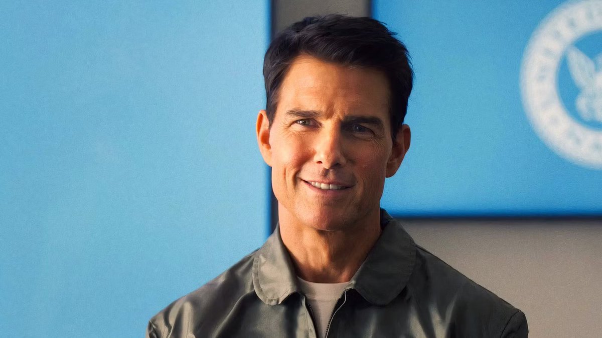 sw_holocron's tweet image. Tom Cruise visited the set of STAR WARS: STARFIGHTER and filmed one of the lightsaber duels in the movie.

(Source: @nytimes)