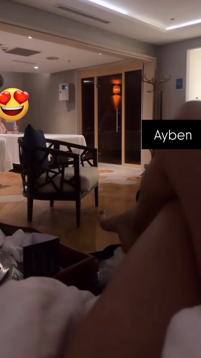 Bulutların üstün çıkartı bu beyefendi 😘😘