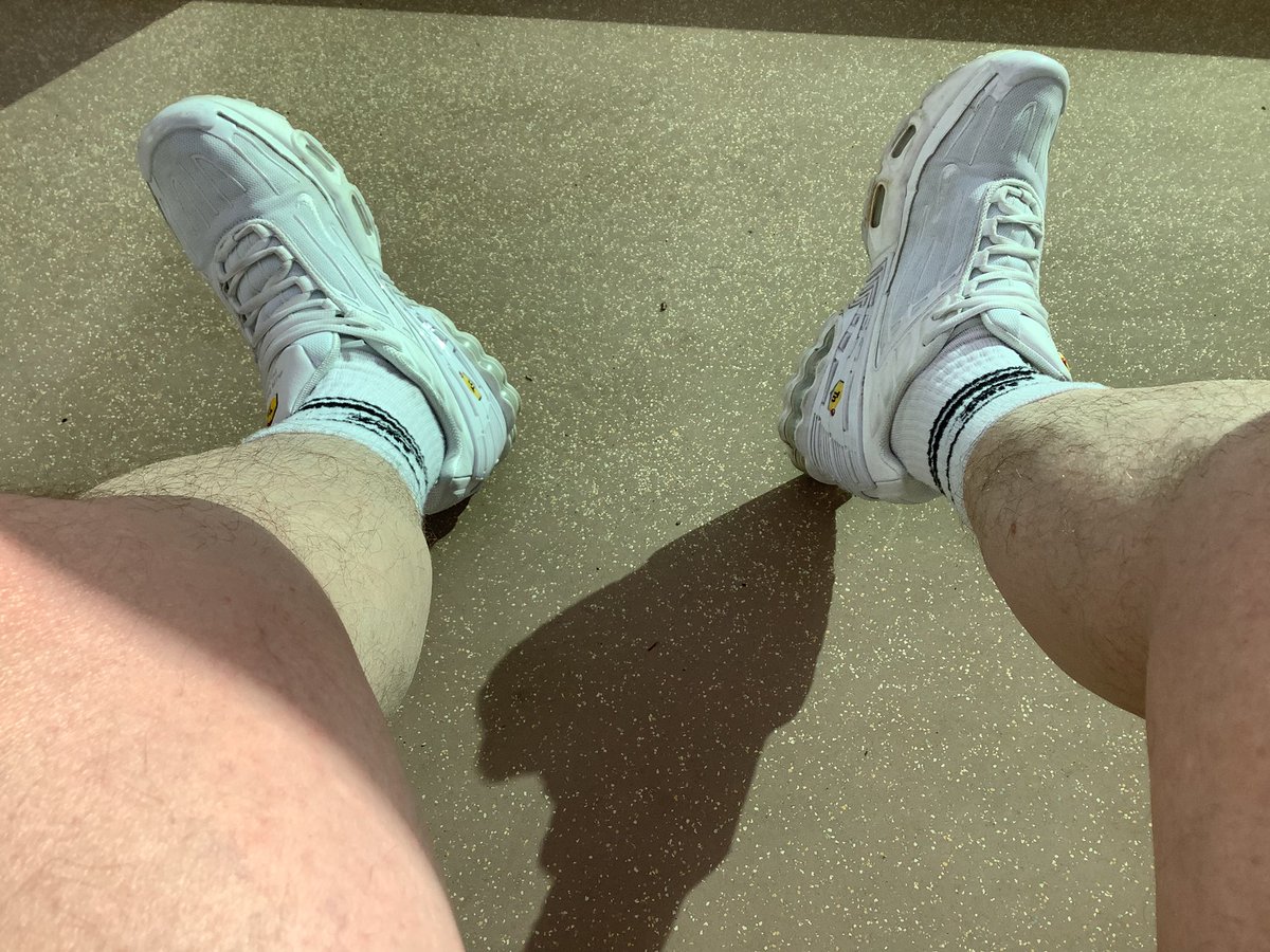 A long walk, 20C does a good job of getting socks n kicks good and sweaty