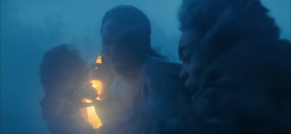 Baswa_'s tweet image. J’ai fini “ÇA: BIENVENUE À DERRY” et franchement, ça ridiculise la dernière saison de Stranger Things. (imo)

C’est tout ce que j’espérais voir en regardant la série: une horreur qui ne se retient pas, sombre et sans compromis. 

Une première saison plutôt réussie!