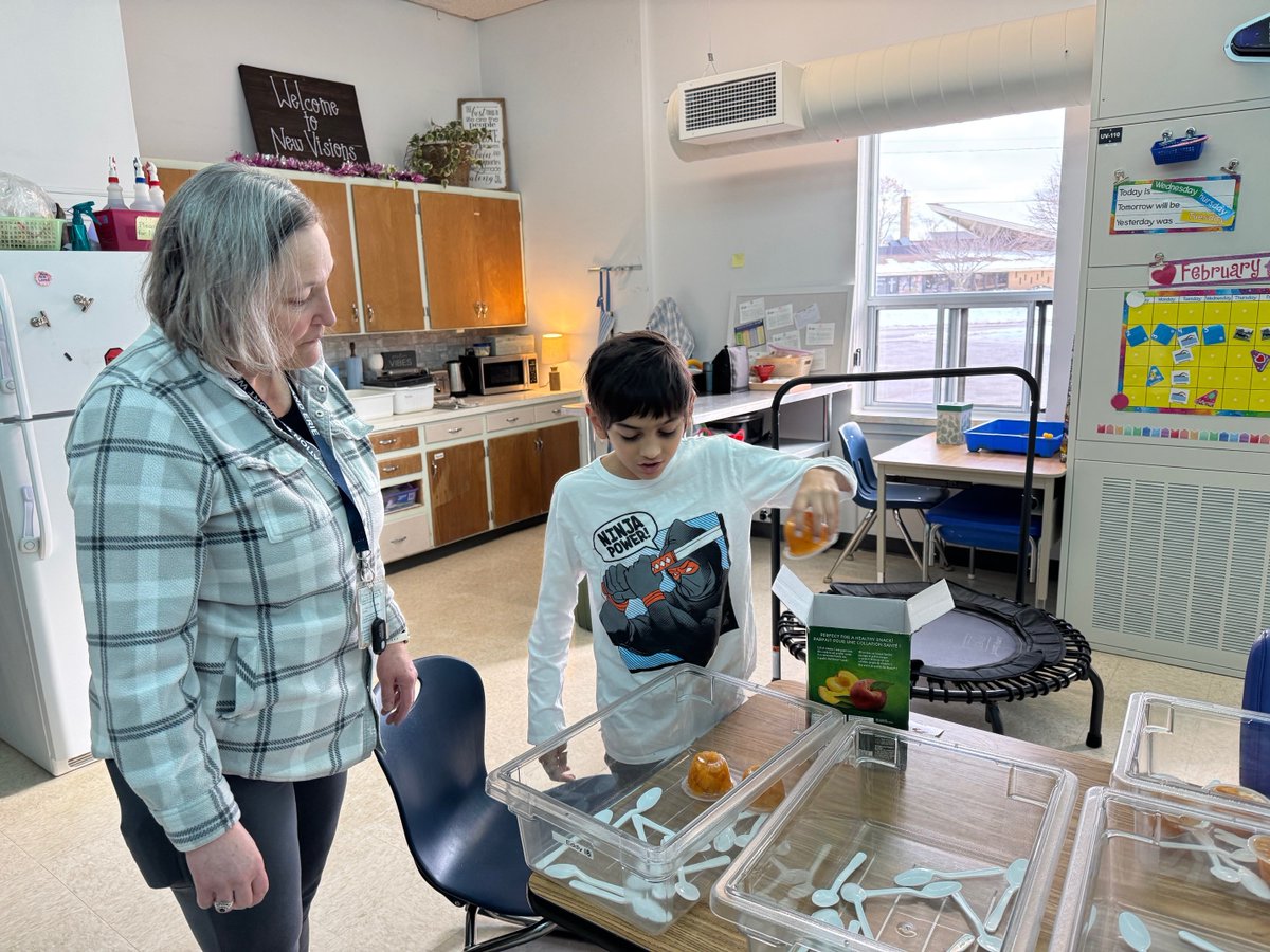 BrantFFT's tweet image. TY @TurkstraFoundation thru the Hamilton Community Foundation for your generous $10,000 donation!
Your support fuels 4 Student Nutrition Programs with fresh fruits, veggies, proteins &amp;amp; whole grains.
Together, we’re building healthy futures!
#CommunitySupport #StudentNutrition