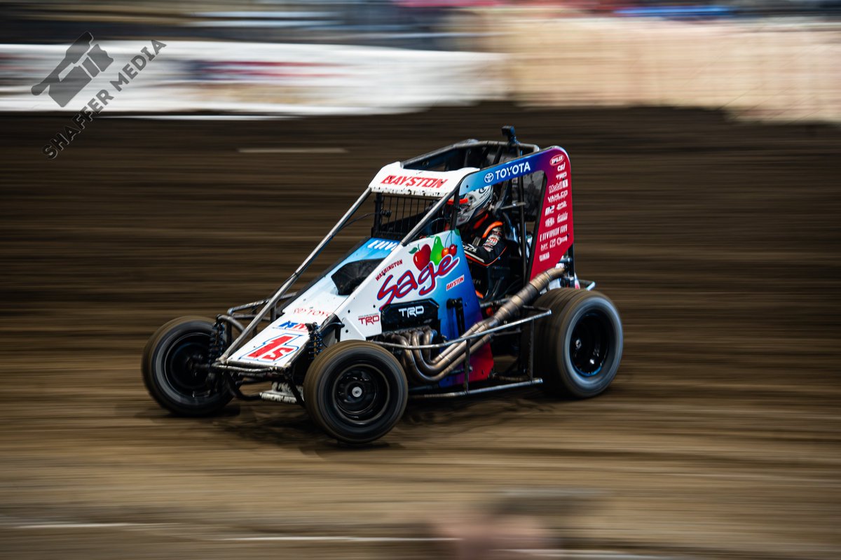 ShafferVoice's tweet image. Almost time for the Chili Bowl! One of my favorite events I go to every year. If you're a race fan of any discipline, it has to be on your bucket list!

Even if you're one of those fun-hating, fender cars only folks! 

#ChiliBowl #Racing #tulsa