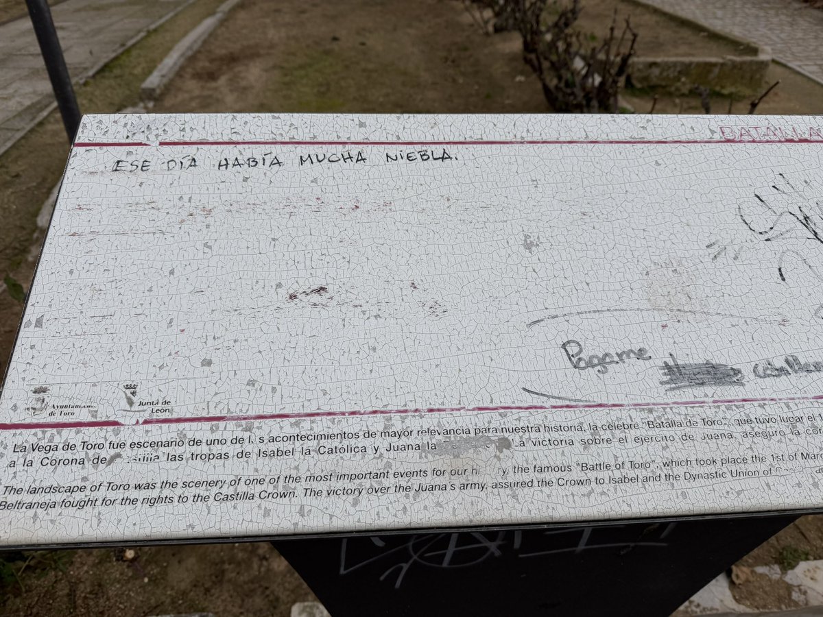 jrambaud's tweet image. La Vega de #Toro #Zamora con el #Duero Zona llena de historia. El panel informativo lo deja “claro”. Algo de #humor viene bien. Me reí al verlo.
