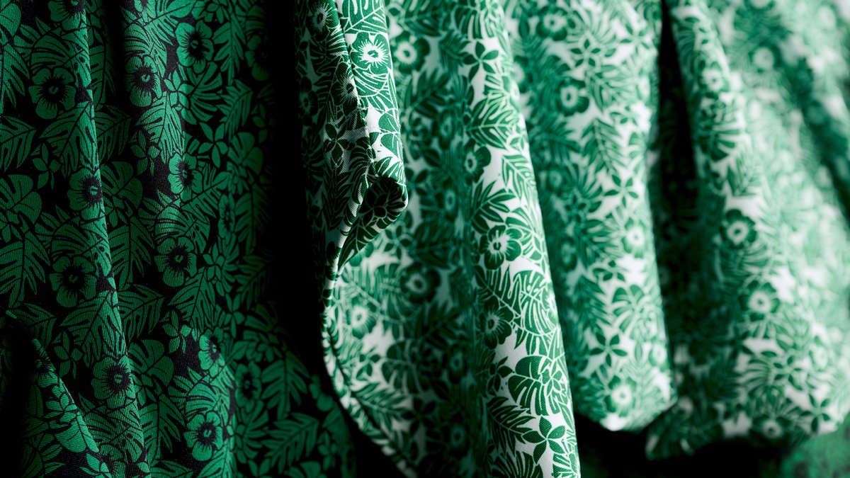 pxg's tweet image. Kick those winter blues to the curb with this year's #PXG Aloha Collection. With distinctive hibiscus floral prints and performance fabrics, the tropical-inspired lineup is the perfect accessory to celebrate the start to the @PGATour season in Hawaii.
pxg.golf/4aIVCAy