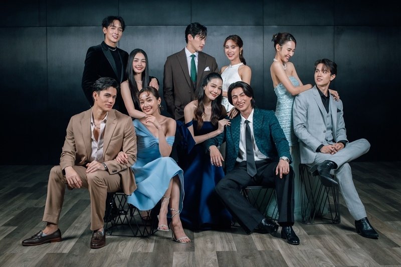 AVA97028309's tweet image. อยากดู #พรห้าประการ #PerfectMatch v.thai เป็นแคสของ #ดวงใจเทวพรหม อ่า ตอนนี้คงยากแหละ งั้นมาแคสเล่นๆ ละกัน 🤣 เรื่องนี้สนุกมาก เป็นเรื่องความรักของ 5 สาวพี่น้อง + 1 น้องชายที่พลัดพราก คุณแม่ลูกดกจริงๆ 😆