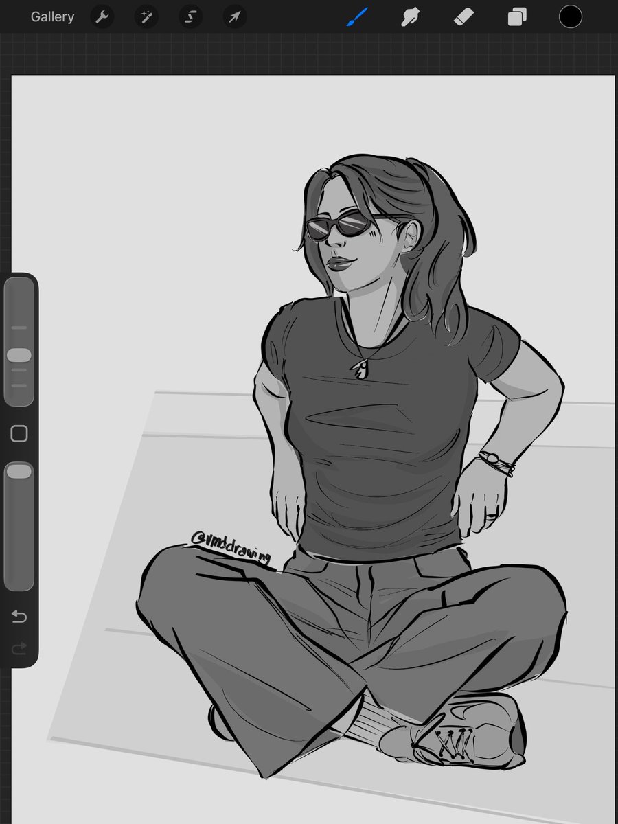 vmddrawing's tweet image. Today's Claire 
On Duty vs. Relax Mode (⁠´⁠ε⁠｀⁠ ⁠)