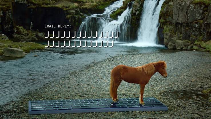 horseimage's tweet image. today is World Typing Day

Iceland offers the service of 3 helpful Icelandic horses who use their giant keyboards to write your out-of-office emails while you enjoy your holiday 🇮🇸