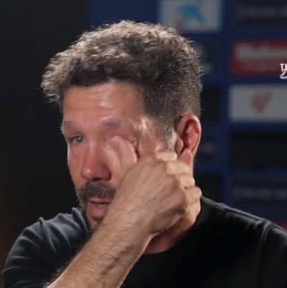 ¡HAY COSAS QUE NUNCA CAMBIAN! 

😭😭😭😭