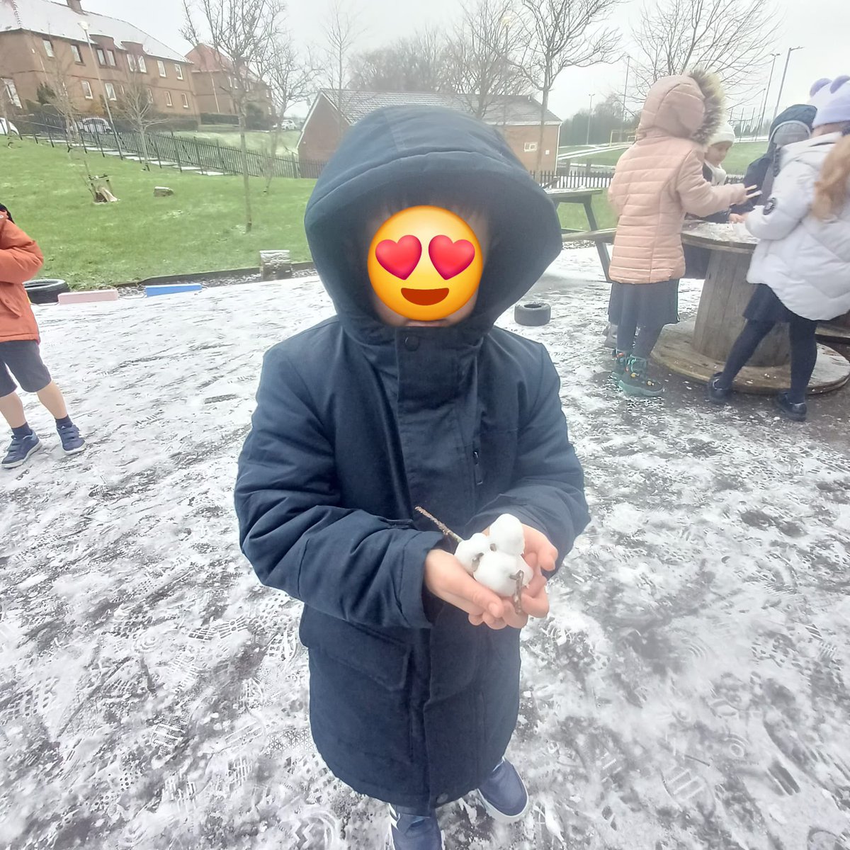 Mrs Pierce.StNiniansP2 tweet media