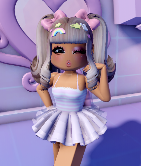made a super cheap outfit for funsies using only the mini skirt/free items and im obsessed omg
