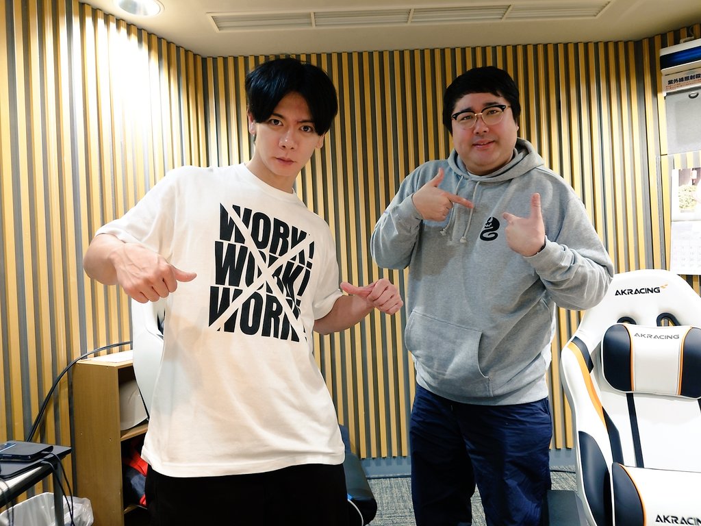 会場受取分は13日(火)から！ 売切れ商品の追加販売、ペンライトや耳栓