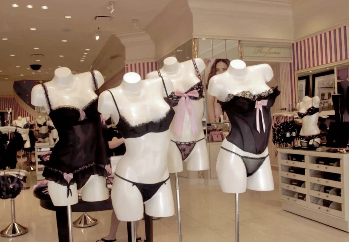 sickestgf's tweet image. We are devolving as a society