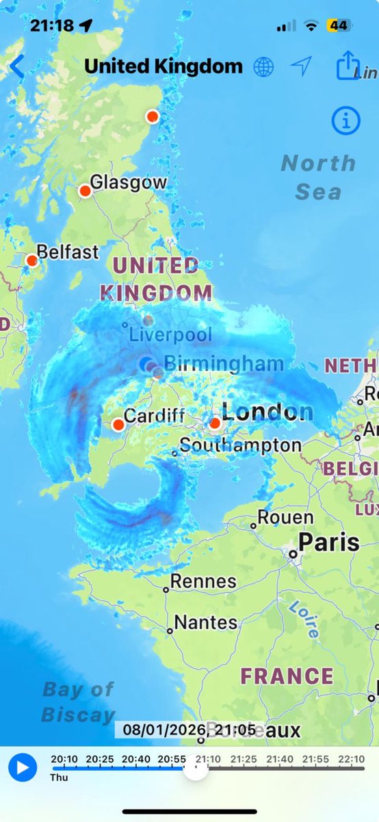 SimonJOConnor's tweet photo. Is this a winter hurricane?? #stormgorreti https://t.co/huls2Q9VCp
