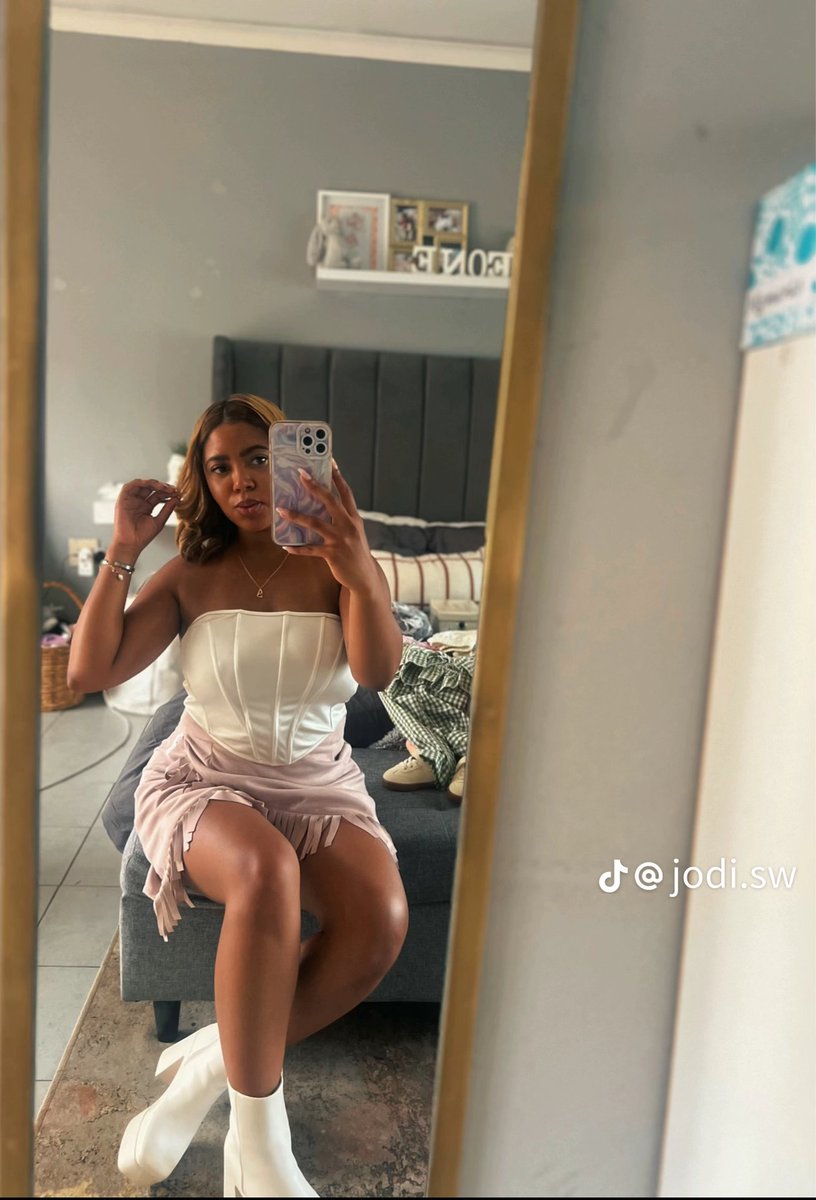 Soft suede textured rose blush pink skirt perfect for a hot summer day. 

Proceeds from this range go to the Childline Eastern Cape foundation in support of victims of GBV.

R429

fvcklifestyle.co.za/products/ruff-…

#AntiGBV #BrandWithAVoice #KnowYourRole #ForgetViolenceCreateKingsAndQueens