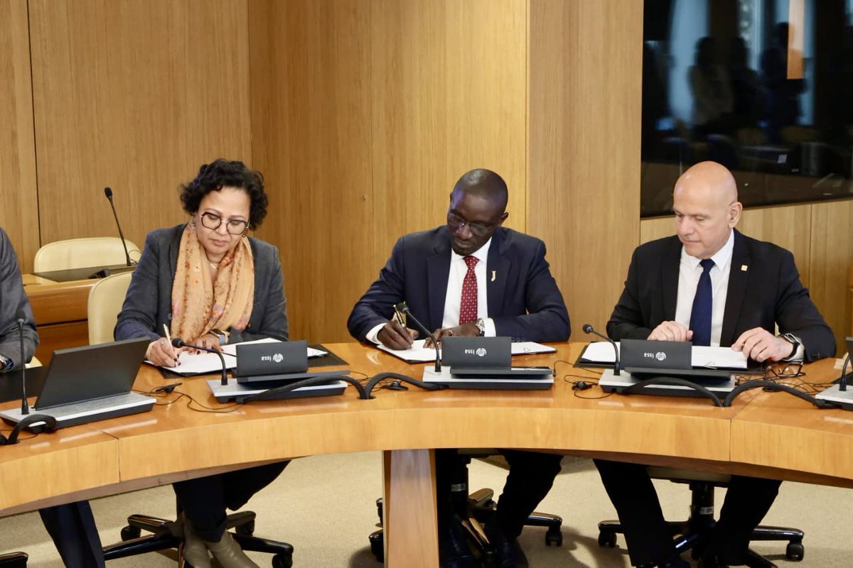 Fonction Publique Sénégal tweet media
