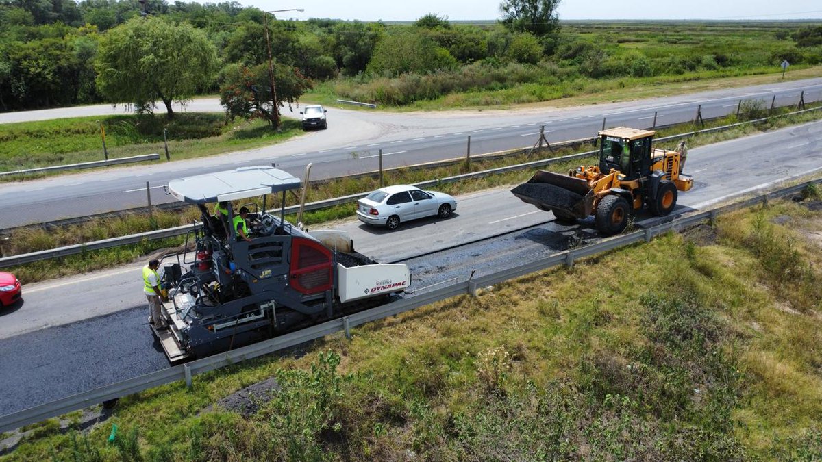 LAS RUTAS 12 Y 14 VUELVEN A PONERSE EN MARCHA EN ENTRE RÍOS

Con máquinas ya trabajando en los tramos más críticos, se activó en Entre Ríos la primera concesión de rutas nacionales del país. Esto no fue casualidad: fue el resultado de una gestión provincial firme y de un Gobierno