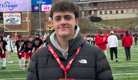sixstarfootball's tweet photo. MICHIGAN PROSPECTS TO WATCH THIS OFFSEASON

📈Michigan prospects poised for breakout offseason on recruiting trail🔥

STORY:▶️https://t.co/blo2TI68tA

@MohamadAoun68 @_ReidBerry @j_buckley28 @JEdwardsTate @princetonsjones @ETowne12 @ariusberry_ @CarterCzapski https://t.co/bl8FswBtuX