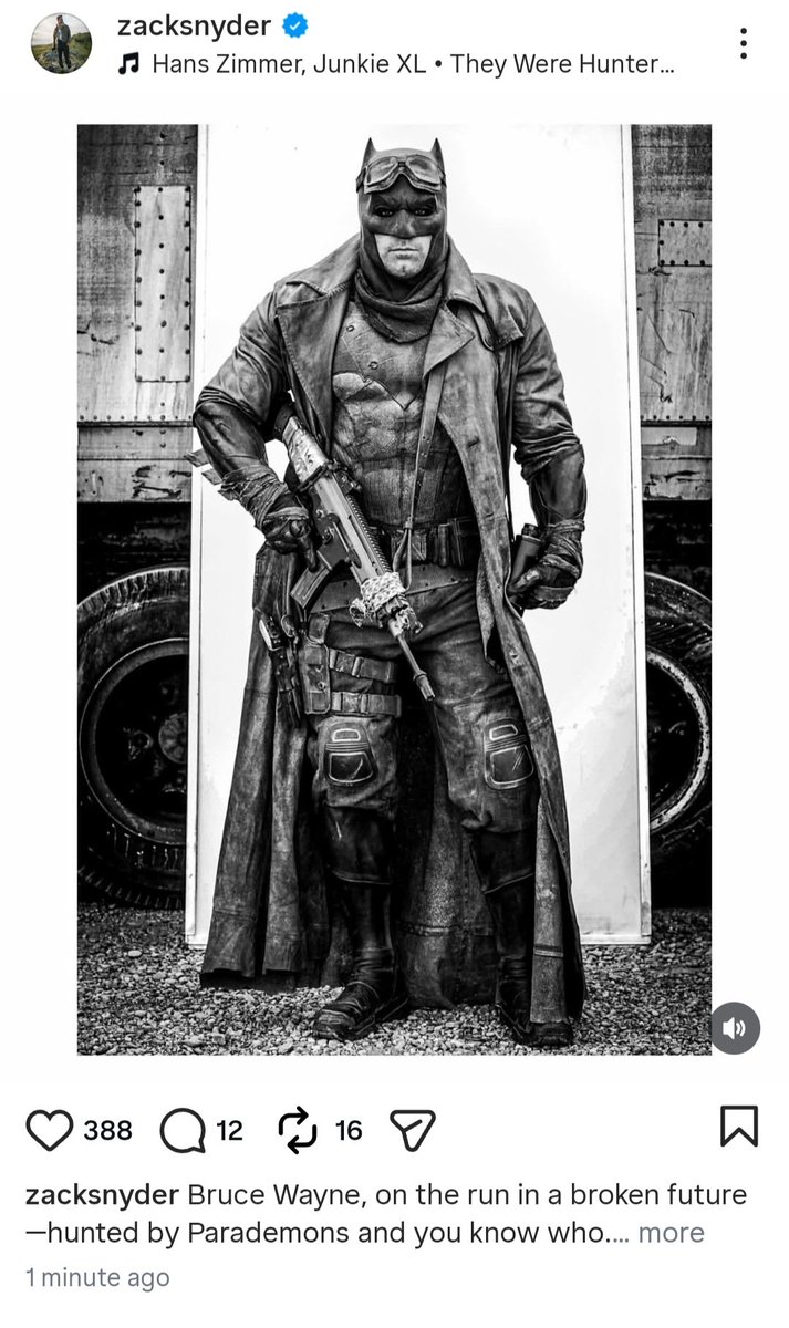 SnyderRandom's tweet image. Zack Snyder posts Ben Affleck as Knightmare Batman on Instagram